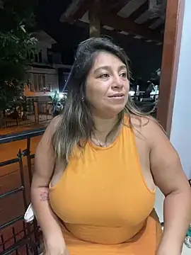 MrsFoucher online show from 01.12.25