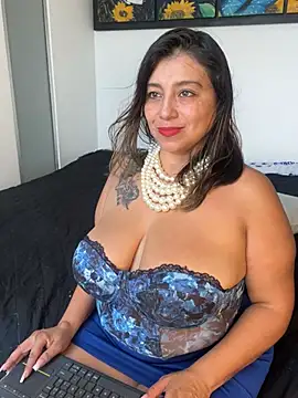 MrsFoucher online show from 03.20.25