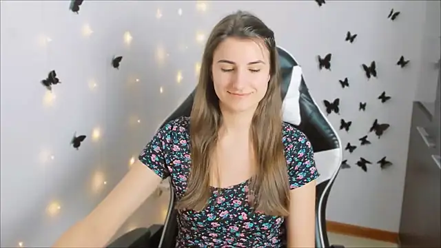 PumpkinCutiePie online show from 03.18.25