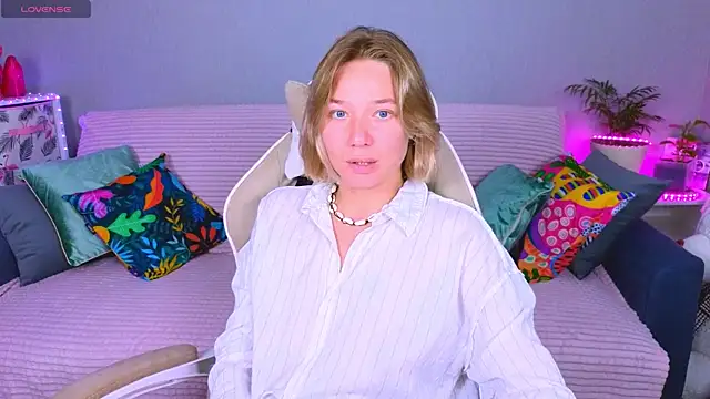 Snapshot of Karen_morris chatting on 07.20.26 Karen morris online show from 07.20.26
