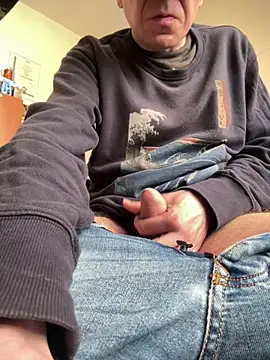 Snapshot of maurix9111 chatting on 04.04.26 maurix9111 online show from 04.04.26