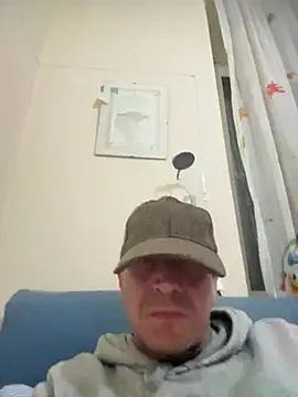 Snapshot of maurix9111 chatting on 04.05.26 maurix9111 online show from 04.05.26