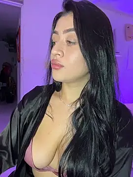 lucianaroy online show from 12.21.25