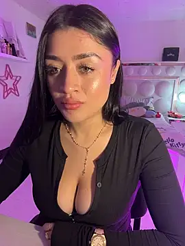 lucianaroy online show from 03.18.26