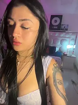 lucianaroy online show from 05.23.26