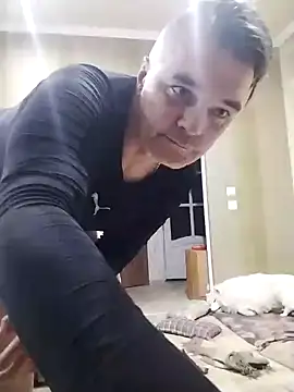 Snapshot of DjiniCD chatting on 01.08.25 DjiniCD online show from 01.08.25