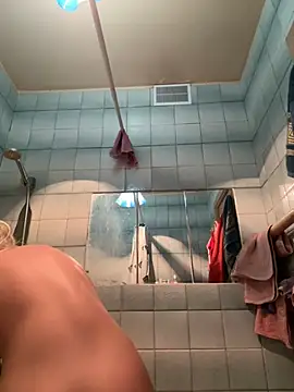 LikaCat online show from 02.21.25