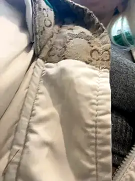 LikaCat online show from 10.10.25