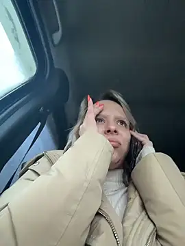 LikaCat online show from 11.26.25