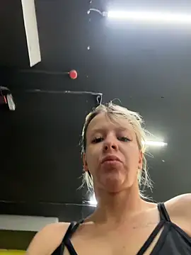 Snapshot of LikaCat chatting on 02.01.26 LikaCat online show from 02.01.26