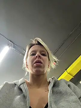 Snapshot of LikaCat chatting on 02.15.26 LikaCat online show from 02.15.26