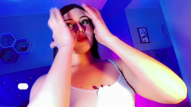 Snapshot of Ashlycuute chatting on 12.19.24 Ashlycuute online show from 12.19.24