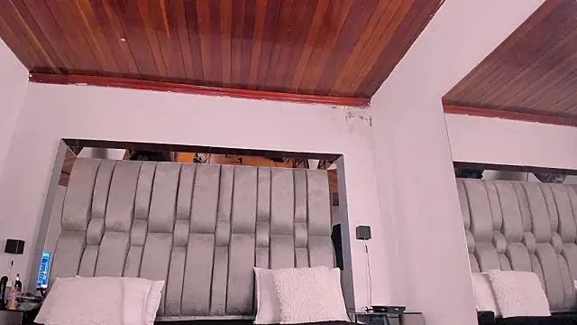 Snapshot of NikkySmiith chatting on 02.01.26 NikkySmiith online show from 02.01.26