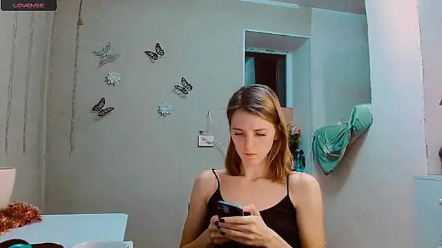 Snapshot of RosaJil chatting on 12.08.24 RosaJil online show from 12.08.24