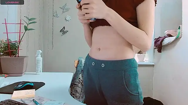 Snapshot of RosaJil chatting on 02.07.25 RosaJil online show from 02.07.25