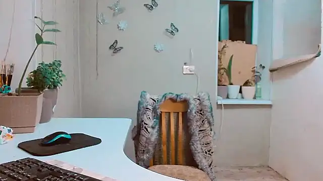 Snapshot of RosaJil chatting on 02.13.25 RosaJil online show from 02.13.25