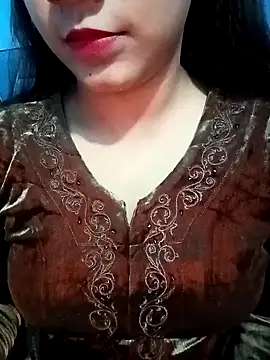 Snapshot of Gulabo-jaan chatting on 12.18.24 Gulabo-jaan online show from 12.18.24
