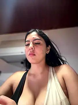 Snapshot of MarianaBenz chatting on 01.10.26 MarianaBenz online show from 01.10.26