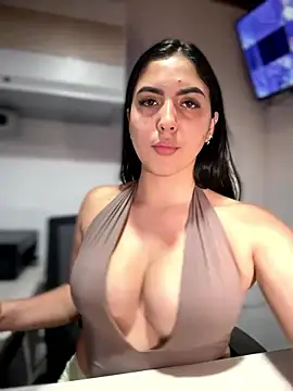 Snapshot of MarianaBenz chatting on 01.16.26 MarianaBenz online show from 01.16.26