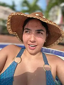 Snapshot of MarianaBenz chatting on 02.08.26 MarianaBenz online show from 02.08.26