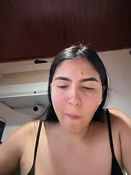 Snapshot of MarianaBenz chatting on 02.12.26 MarianaBenz online show from 02.12.26