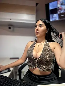 MarianaBenz online show from 06.09.26