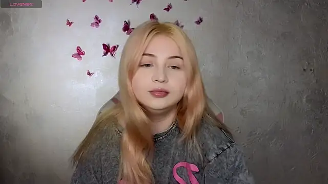 shy blondiee online show from 09.15.25