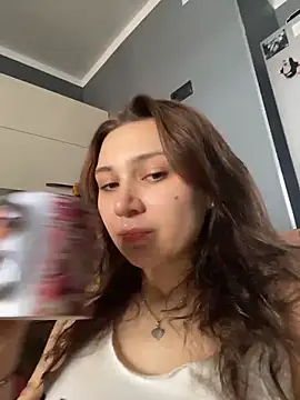 QuitieLia online show from 03.20.26