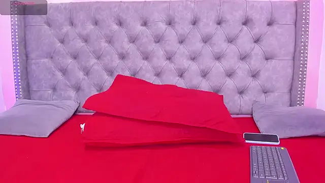 Sofia Girl  online show from 11.21.25