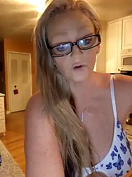 Southern Bella online show from 12.05.24