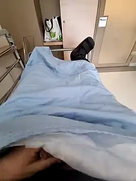 Snapshot of hairydickfr chatting on 12.09.24 hairydickfr online show from 12.09.24