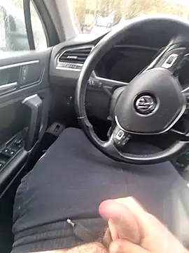 Snapshot of hairydickfr chatting on 11.18.25 hairydickfr online show from 11.18.25