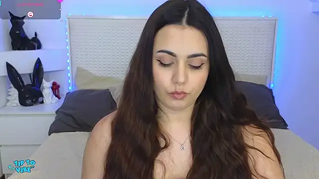 Eva Rogers  online show from 01.23.25