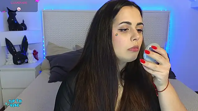 Eva Rogers  online show from 01.29.25