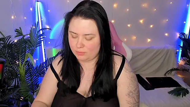 Akemi BBW online show from 12.25.24