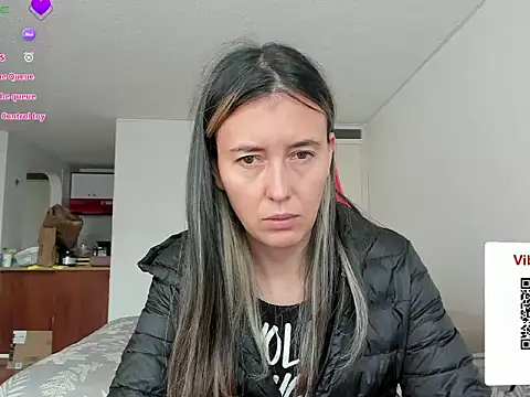 Snapshot of zoe_jeane_beker chatting on 06.05.26 zoe jeane beker online show from 06.05.26