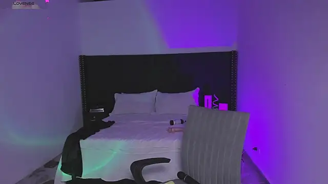 DereckCooperr online show from 01.05.25