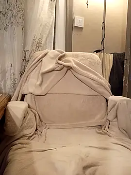 teekoine1 online show from 11.21.25