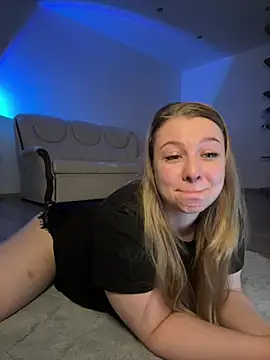 Snapshot of freiiaflower chatting on 04.12.26 freiiaflower online show from 04.12.26