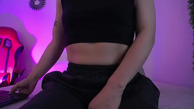 Katy Van online show from 12.03.25