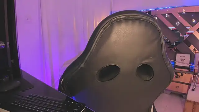 Snapshot of anniesweet02 chatting on 03.01.25 anniesweet02 online show from 03.01.25