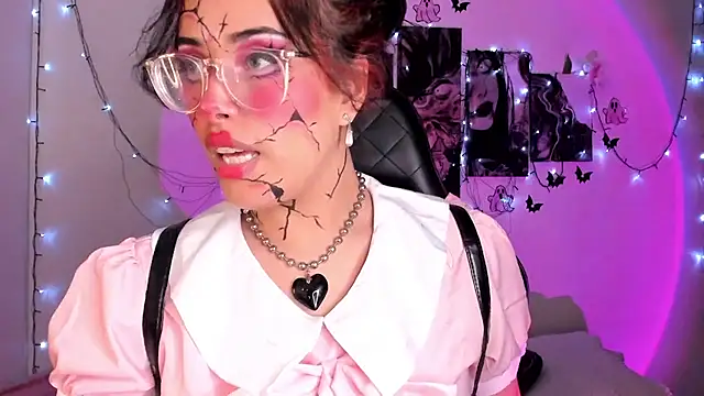 willow poisson online show from 10.29.25