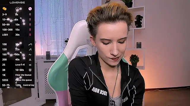 Snapshot of _Rein_ramm chatting on 05.07.26 Rein ramm online show from 05.07.26