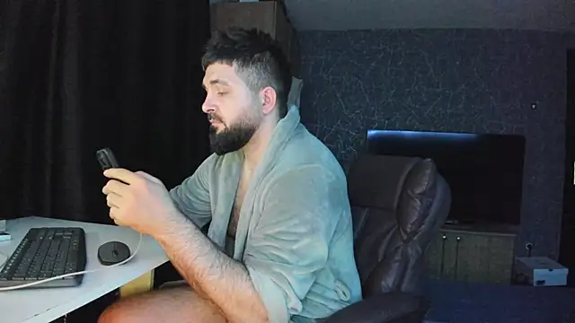 Snapshot of Eduu2322 chatting on 12.07.24 Eduu2322 online show from 12.07.24