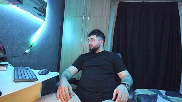 Snapshot of Eduu2322 chatting on 02.17.25 Eduu2322 online show from 02.17.25