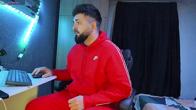 Snapshot of Eduu2322 chatting on 03.15.25 Eduu2322 online show from 03.15.25