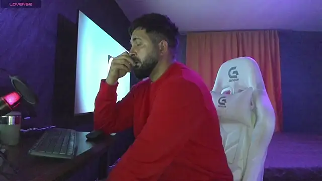 Snapshot of Eduu2322 chatting on 10.02.25 Eduu2322 online show from 10.02.25