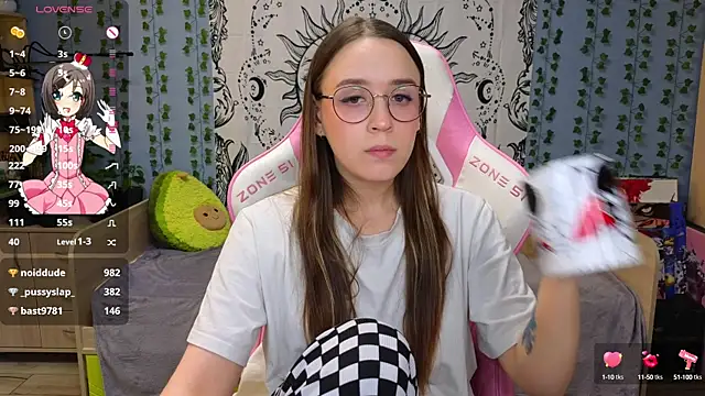 Snapshot of Sweet_frosti chatting on 01.13.25 Sweet frosti online show from 01.13.25