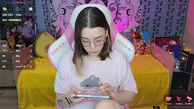Snapshot of Sweet_frosti chatting on 03.23.25 Sweet frosti online show from 03.23.25