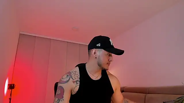 Snapshot of Chriskyle_ chatting on 03.11.25 Chriskyle  online show from 03.11.25